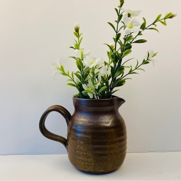 STUDIO pottery pitcher jug brown signed ribbed glazed small vase - Picture 4 of 12